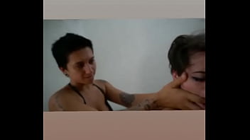 Preview 3 of Film Seni Porno Ninja - Arianna Franzoso (Miss Arko) si fa scopare a pecorina da una lesbo amica con un grosso strapon - 1&deg_ parte