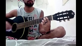 Preview 1 of Kayla Kleevage Busty Pornstar - Hoje a noite n&atilde_o tem luar