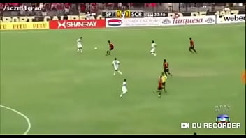 Preview 1 of Iza Bang - Santinha roludo fudendo leoa gostosa