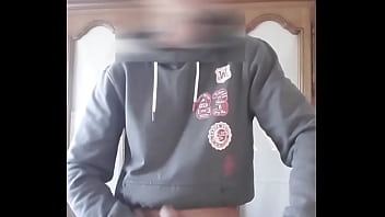 Preview 2 of First Bc - j&#039_&eacute_jacule en frottant ma bite dans ma salive, 
