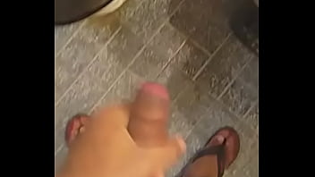 Preview 1 of Porn2 Hub - Batendo uma