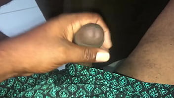 Preview 3 of Friends Sex But Mom Is Coming - Batendo uma