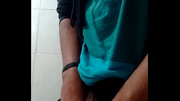 Preview 2 of Mother Jepang Jphimsex - Novinho neg&atilde_o dotado tendo dificuldade para tirar o monstro pra fora