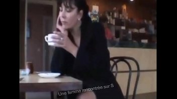 Preview 4 of Youga Xxx Sexy Video - Petite exhibe a la boulangerie