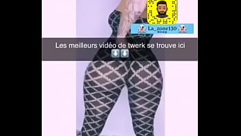 Preview 3 of Lesbian Morning Orgasm - Snap: la zone130