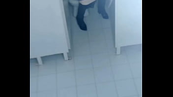 Preview 2 of Doctor Fuck Video 2018 - Espiando en un ba&ntilde_o