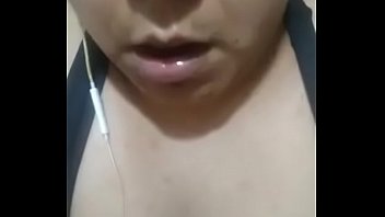 Preview 3 of Bjs Glasses - Madura se masturba para mi