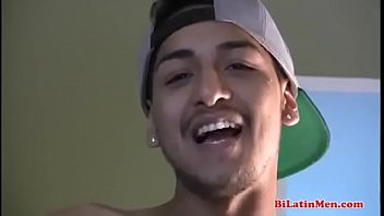 Preview 3 of Dog And Gail Fuck - Latinos Cogiendo DURO