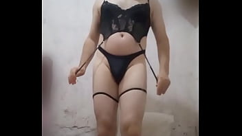 Preview 4 of Sara Luvv Slurpy Throatsluts - Puta de cinta liga e calcinha fio dental