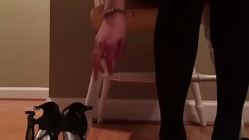 Preview 4 of Amak Kil - Shoe trying on and shoes play