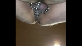 Preview 1 of Telugu Kitchen Romance - ativo com piercings na pica arrombando o cu do passivo com