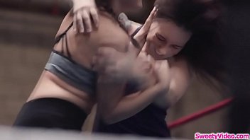 Preview 1 of Kashmer Saxsy Veido Local - Lesbian jiu jitsu expert fucks asian gf