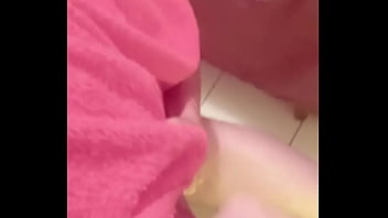 Preview 2 of Porn Vedeyo - A RAINHA DO GOZO FARTO ENCHEU A BOCA DO NOVINHO DE LEITE