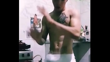 Preview 4 of Asian Solo Cum - Dotado pauzudo dan&ccedil_ando de cueca branca
