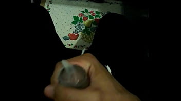 Preview 1 of Karisma Mane - Tocando umazinha de leve