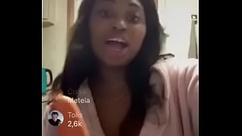 Preview 1 of Main Kan - PUTA CHUPA ZANAHORIAS Y HACE TWERK TIT SLIP