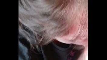 Preview 3 of In Sea Bfxxxcccxx - New Year&#039_s Day Blowjob