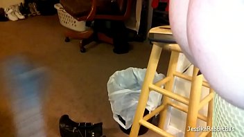 Preview 1 of Art Of Cunilingus - White Trash Whore