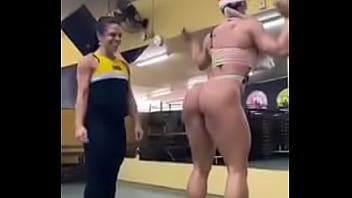 Preview 4 of Nida Xxxis - Fitness Babe Mommy Training Naked In Gym