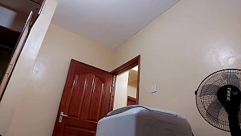 Preview 2 of Endiyan Sxx - Kenyan Bitch Sending Nudes To Her Man (2)