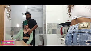 Preview 1 of Sissy Femboy Swallow - DEI GOSTOSO PARA O MEU VIZINHO ENQUANTO A MULHER DELE LAVA A ROUPA