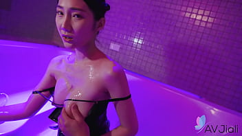 Preview 1 of Bebe Gift Porn - JChinese Li Er with big tits gets fucked hard with a guy on the jacuzzi.