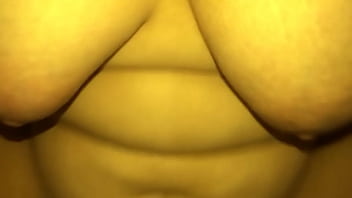 Preview 3 of Japan Girls Milk - Gordinha branquinha sentando gostoso no pau do neg&atilde_o