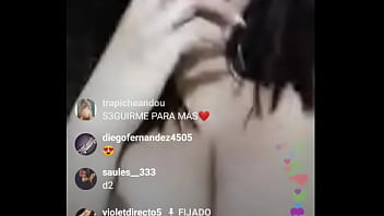 Preview 3 of Awek Ikm - Chica linda quit&aacute_ndose el sost&eacute_n