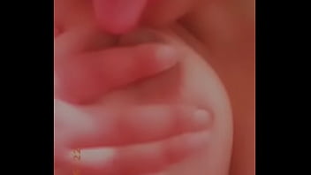 Preview 2 of Soxnx Xxx - Mostrando las tetas por WhatsApp