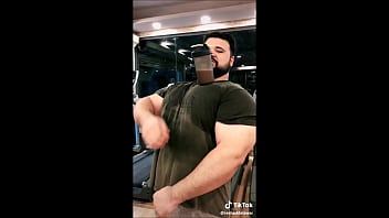 Preview 3 of Urin Xvideo Hd - Beefy strongman