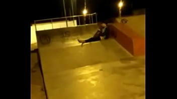 Preview 4 of Lucy Zara Usa Sex - BATENDO &Aacute_S 3 DA MANH&Atilde_ NA PISTA DE SKATE UMAZINHA NA PISTA DE SKATE PENSANDO EM NOTAS d.0 E CAPITALISMO CONTANDO E OS PLAQUE d.0 E AS MOEDA d. EM CIMA DO MEU SKATE PENSANDO EM MINA ALEJADA POR GOSTOSA ASSADA