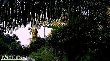 Preview 1 of Belakang Kamar - Great Ass Teen Nudes Walks Along the Paths in the Tropics