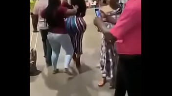 Preview 2 of Adyra Gikgok - Biggest booty in ghana