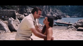 Preview 4 of Vering Sex - Diamonds are Forever:  Sexy Nip GIF