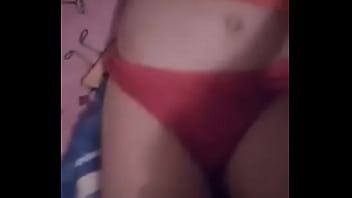 Preview 2 of Gostosas Mijando - flaquita (mimi)