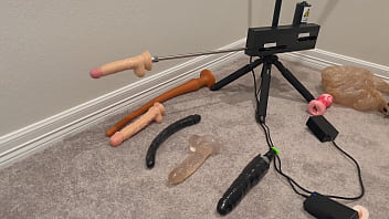 Preview 2 of Police Woman Kissing - Fucking machine