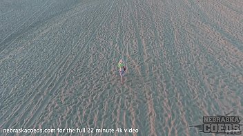 Preview 1 of 18 Xxx Vdo - hot samanta beach sunset orgasm and peeing