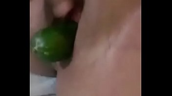 Preview 3 of Sexx Lado Puti - Vaginal con pepino inclu&iacute_do muy arrecha embarazada