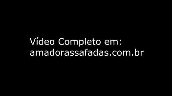 Preview 4 of Big Man With Small Gril Sex - Comendo a morena d. e fazendo a cama balan&ccedil_ar