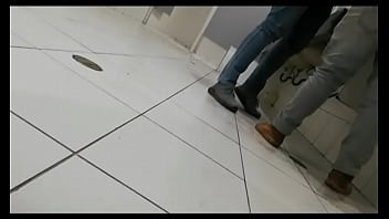 Preview 1 of Sex Vedio Ful - Veneco pene corto dando de mamar pinga