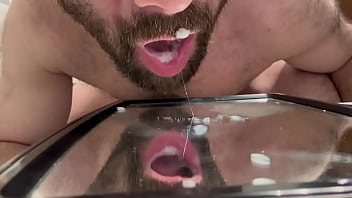 Preview 4 of Asian Massage Sex Videos - Getting down to eat some cum
