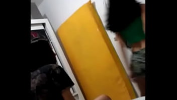Preview 3 of Hd Movies Sexy Xxxx Xxxxx - Novinha gostosa dan&ccedil_ando funk de shortinho