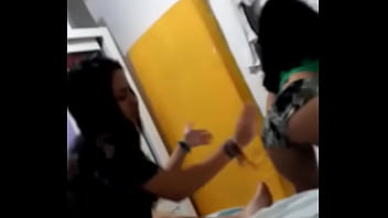 Preview 1 of Hd Movies Sexy Xxxx Xxxxx - Novinha gostosa dan&ccedil_ando funk de shortinho