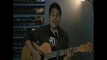 Preview 2 of Tube Babe Big - Guitarrazo termina en pajaso