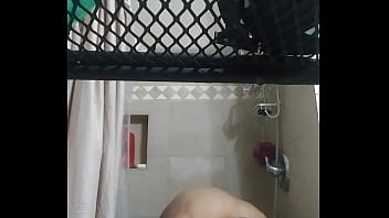 Preview 4 of Teen Dady Tube - Im so horny and nobody is here showertime i guess