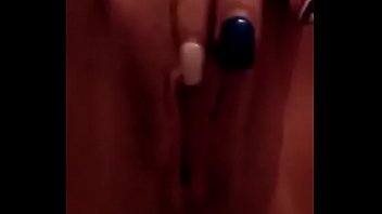 Preview 1 of 24xnxx - Dw plays with pussy