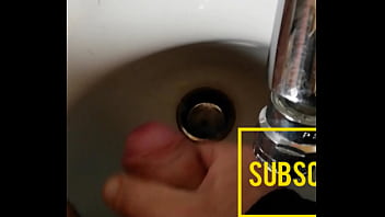 Preview 4 of Purulia Xxx Videos - Sborrata nel bidet