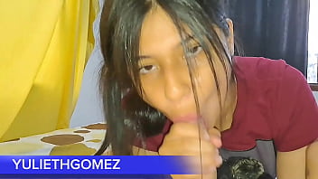 Preview 4 of Xxx Video Opne - Lonely stepmother invites you to share her bed ( CASERO REAL)