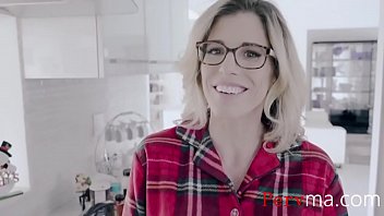 Preview 2 of Women Fucked By Ox - Fucking Step Mom Under The Mistletoe- Cory Chase