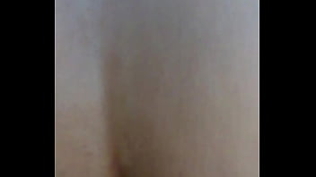 Preview 4 of Handstand Piss - Haciendo el favor a amiga poblana 2